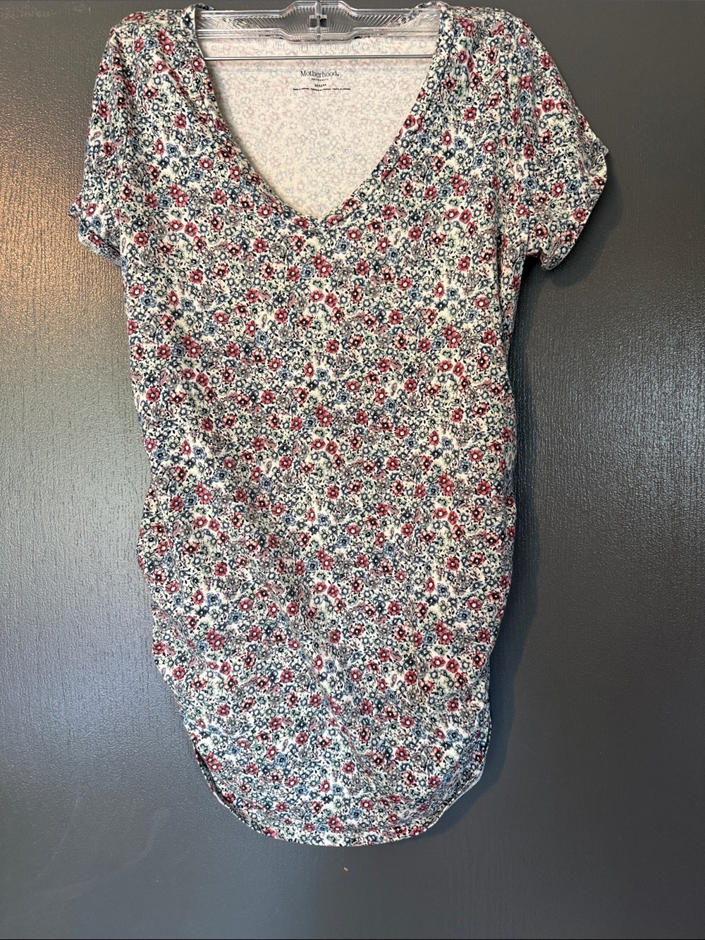 Motherhood Maternity White Short Sleeve V-Neck Top with Red & Blue Floral Print